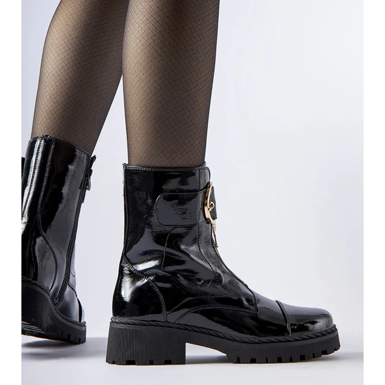 Black insulated Classe boots