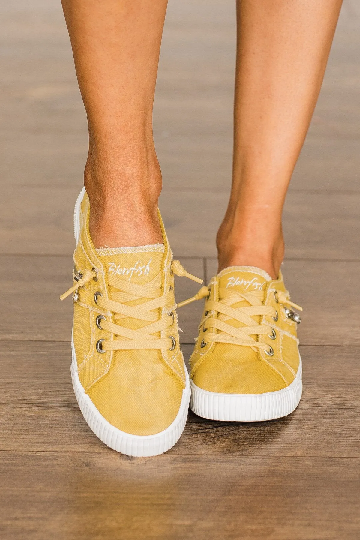 Blowfish Fruit Sneakers- Bamboo Smoked