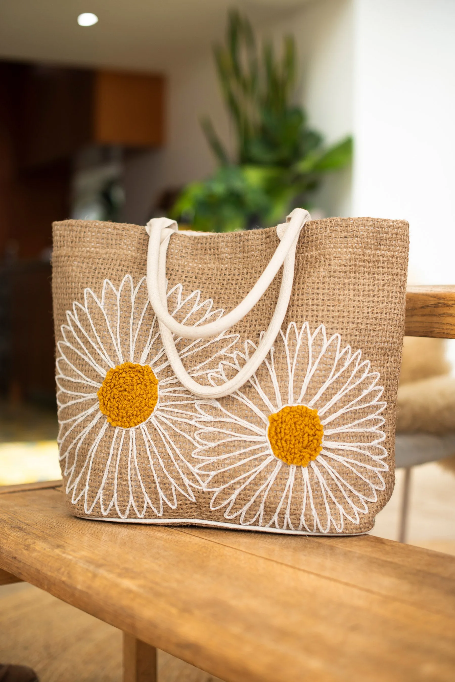 Daisy Jute Beach Bag