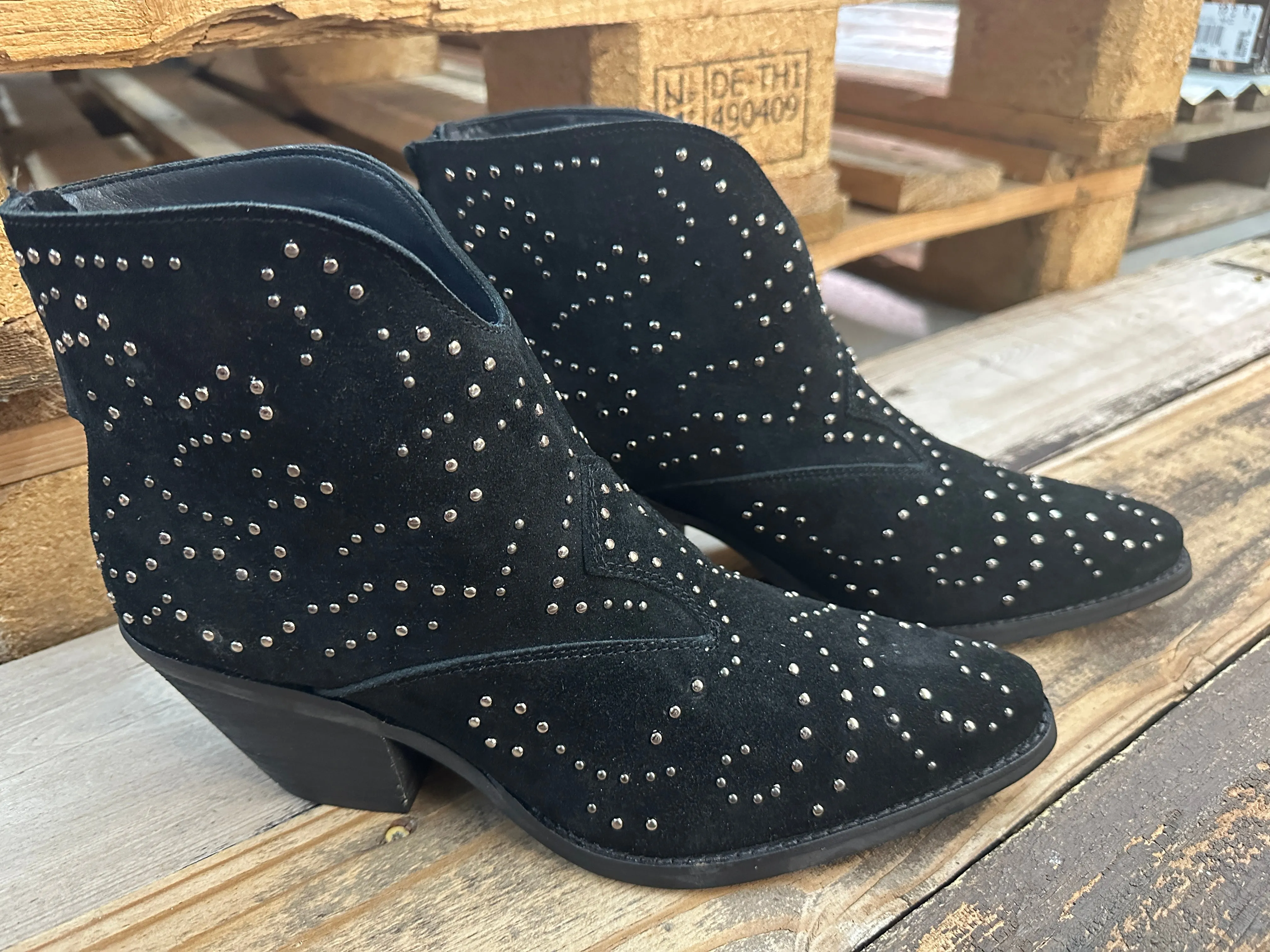 Denim N Diamonds Black Suede Leather w/ Studs Booties (DS)