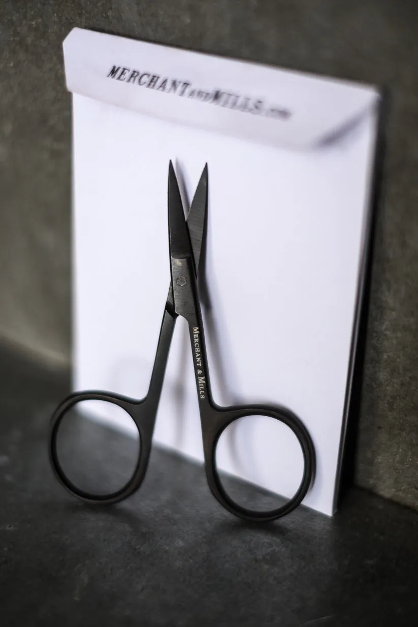 Wide Bow Scissors - Merchant & Mills